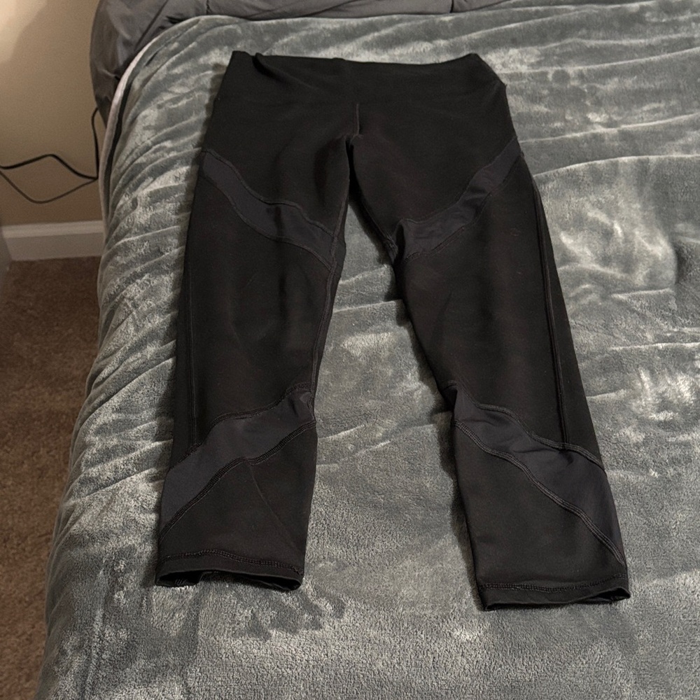 Aerie Black Chill Play Move Leggings